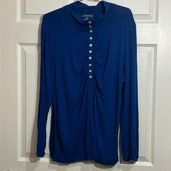 Lane Bryant Women’s blue top. 1/2 button down with a mock neck. Size 22/24. - Picture 1 of 4
